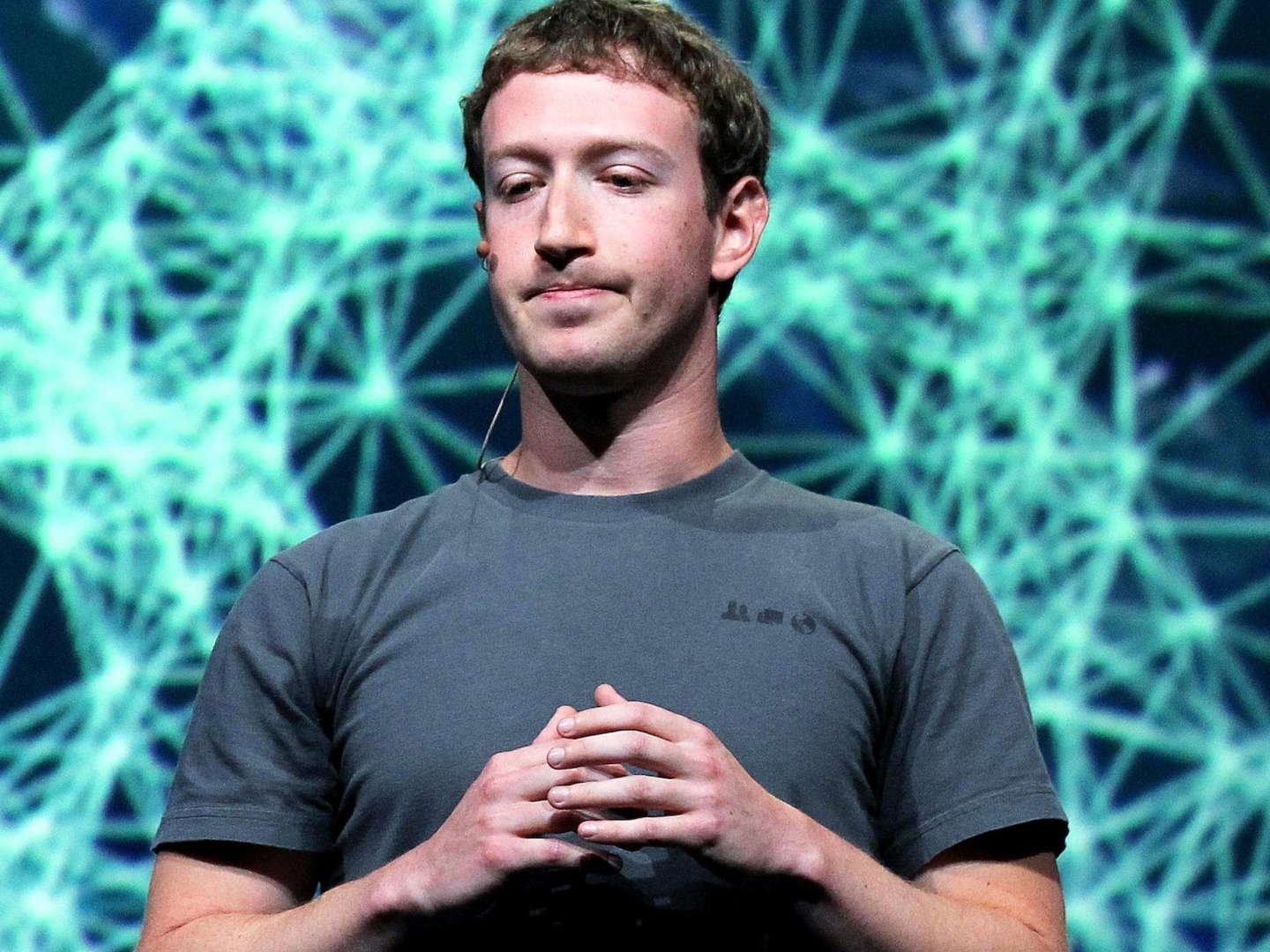 Facebook Is Trying to Make it Even More Tempting for You to Buy Products from the News Feed